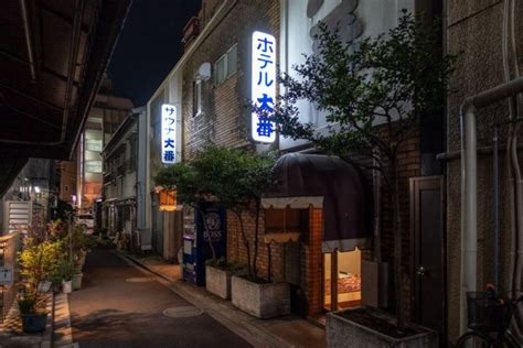 ハッテン場 東京|大番会館 新宿店｜館内解説と過ごし方やマナーについ